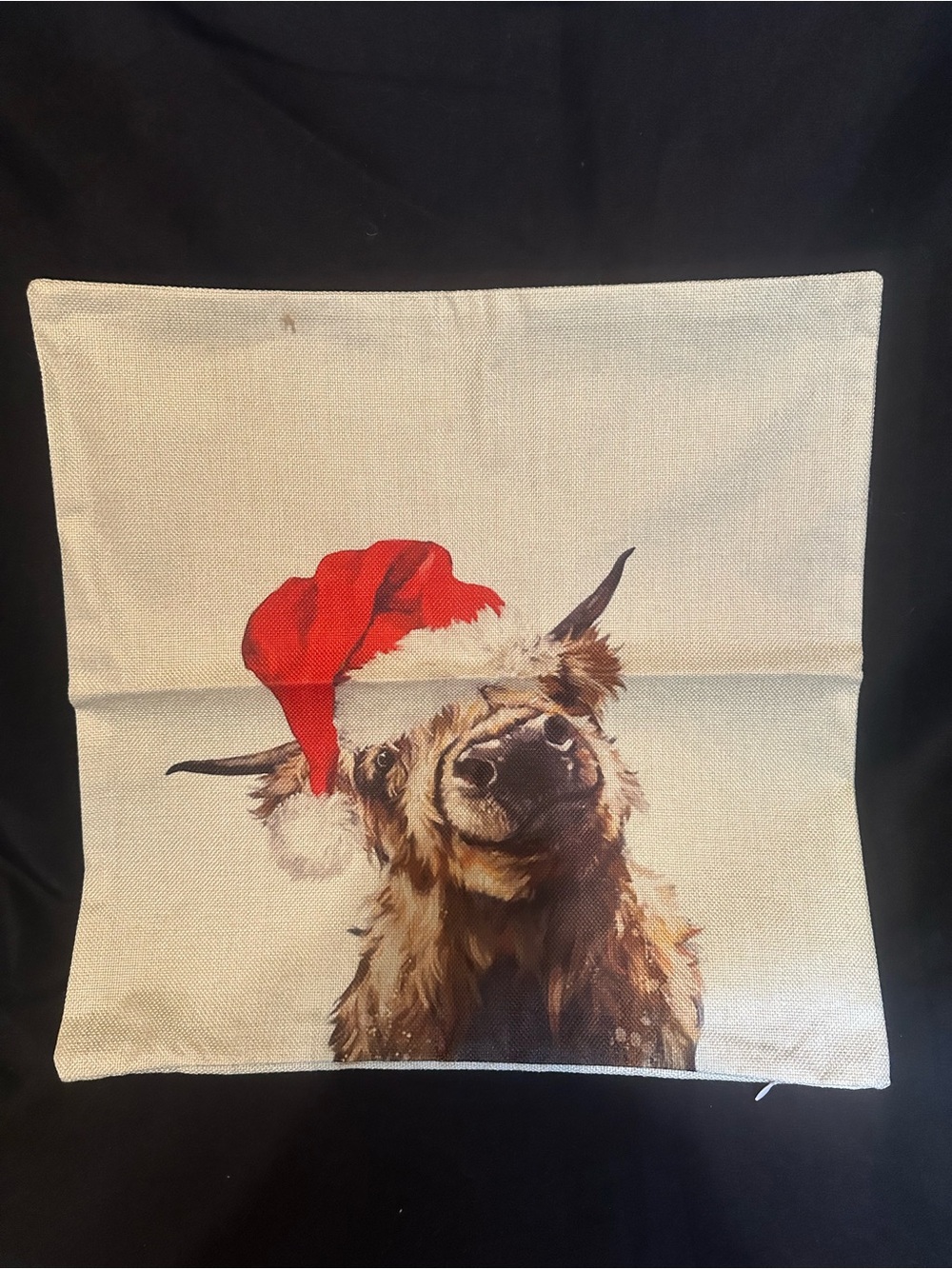 F-21 Festive Christmas Highland Cow Accent Pillow Cover in Cream and Red
